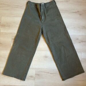 Women Universal Thread Green Sailor Jeans - Size 10